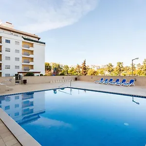 https://luxury-2-bedroom-city-apartment-with-pool-in-lagos.hotelaalgarve.com