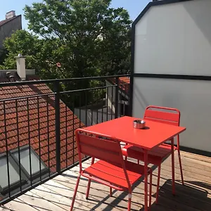  Apartment Near Schoenbrunn