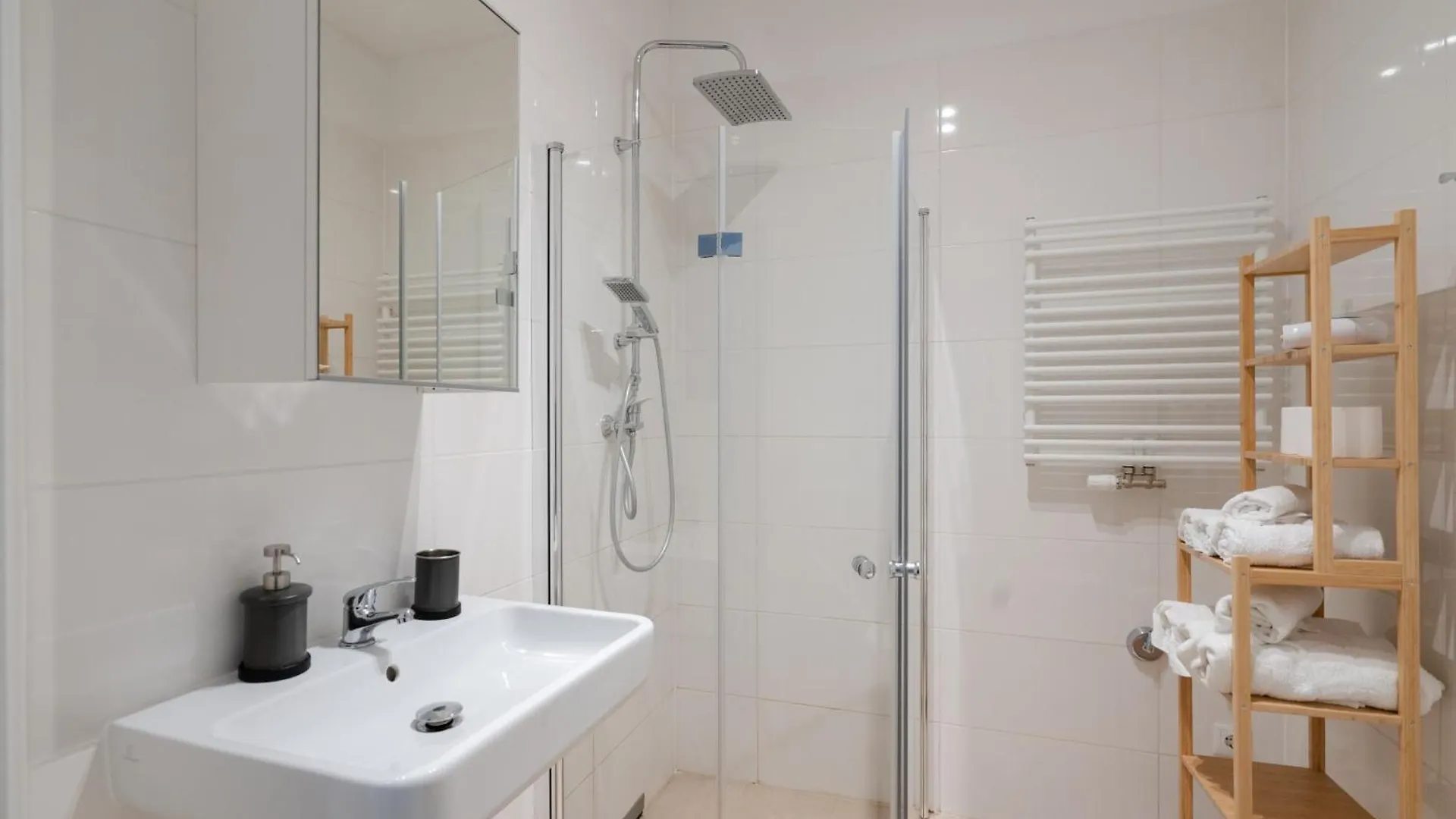 New Favoriten - Serviced Apartments Wiedeń