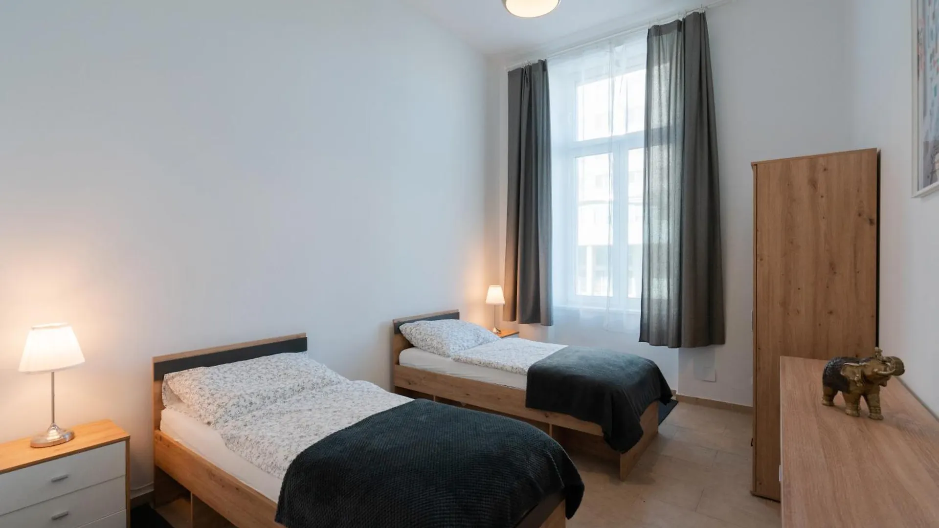 New Favoriten - Serviced Apartments Wiedeń 0*,  Austria